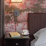 Louison 4* Parigi