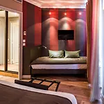 Louison 4* Parigi